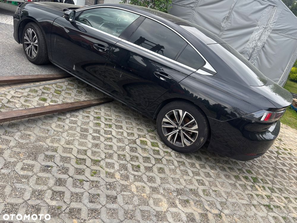 Peugeot 508 - 8