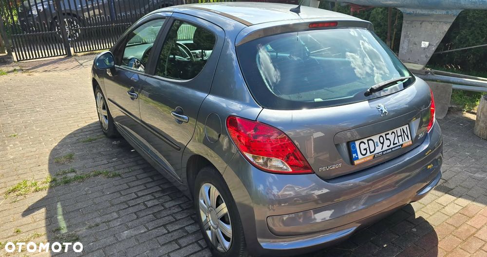 Peugeot 207 - 4