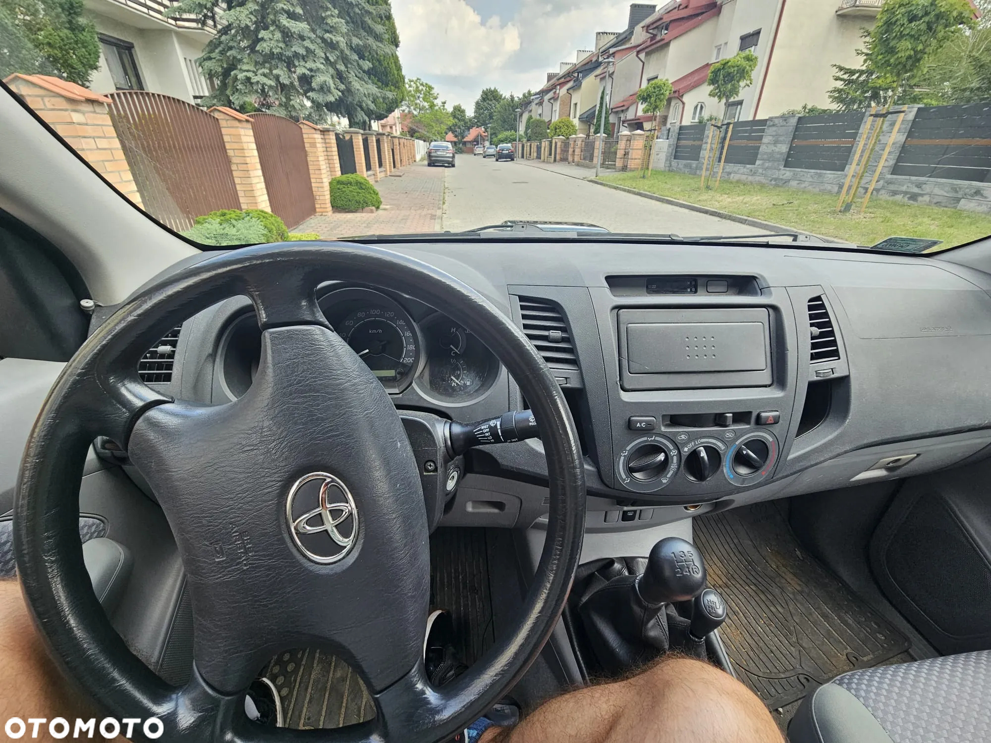 Toyota Hilux 2.5 D-4D DLX - 4
