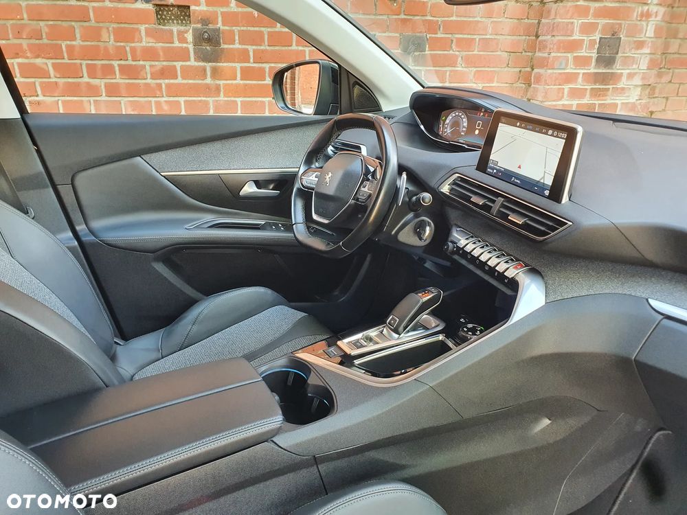 Peugeot 3008 PureTech 130 Stop & Start GPF EAT8 Crossway - 9