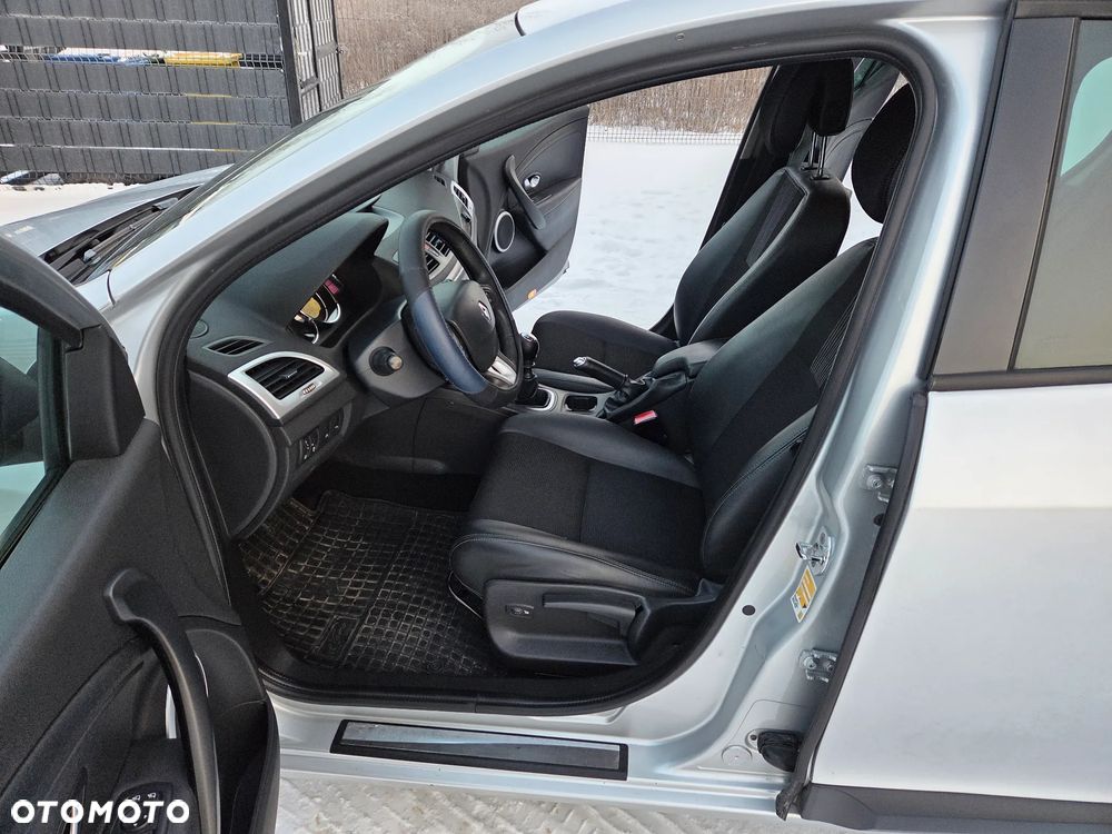 Renault Megane 1.6 16V 110 Authentique - 22