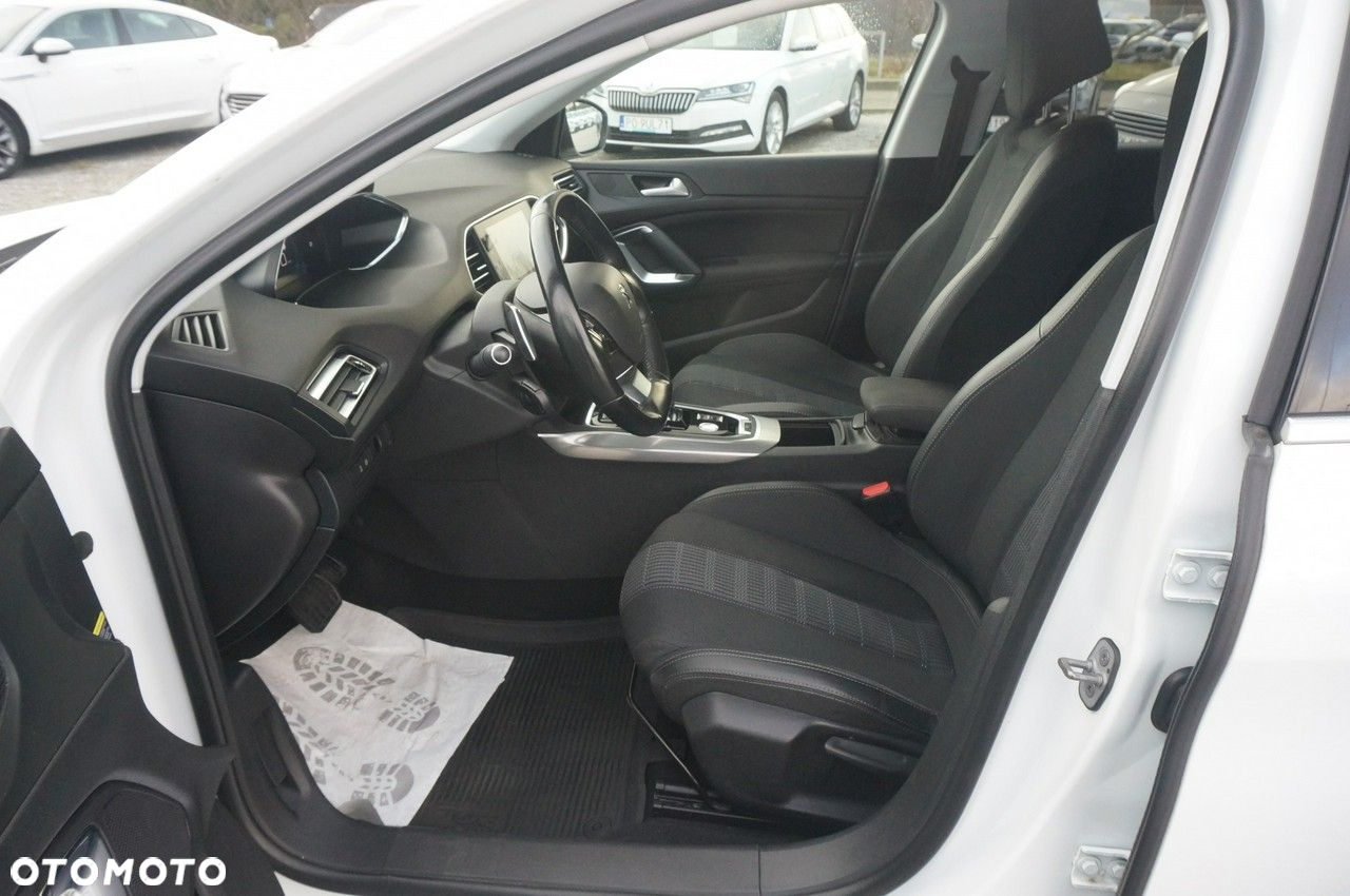 Peugeot 308 1.5 BlueHDi Allure Pack S&S EAT8 - 21