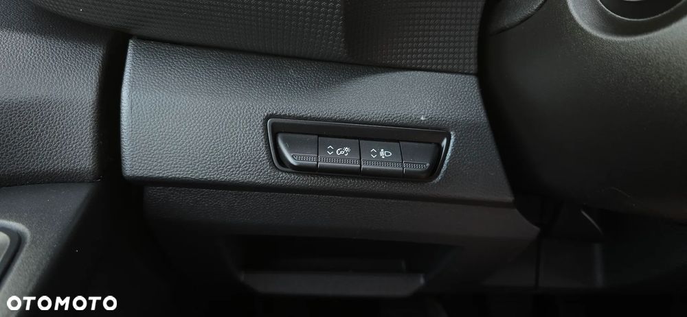 Renault Trafic - 26