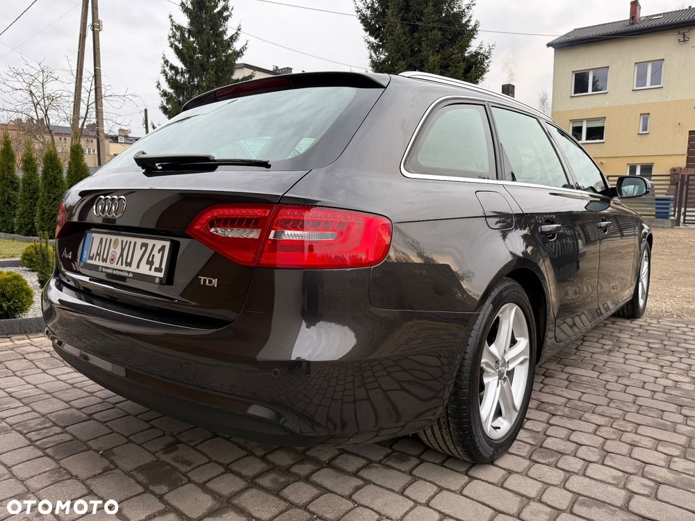 Audi A4 Avant 2.0 TDI DPF S line Sportpaket - 8