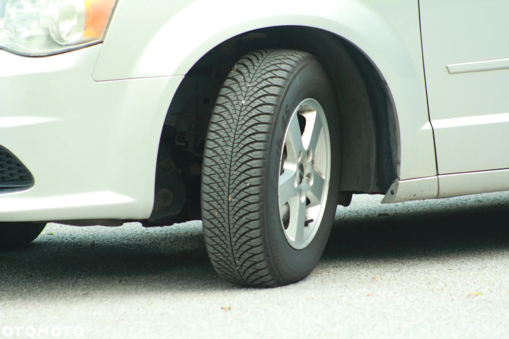 Dodge Grand Caravan - 14