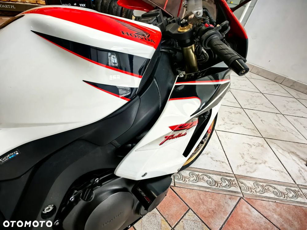 Honda CBR - 13