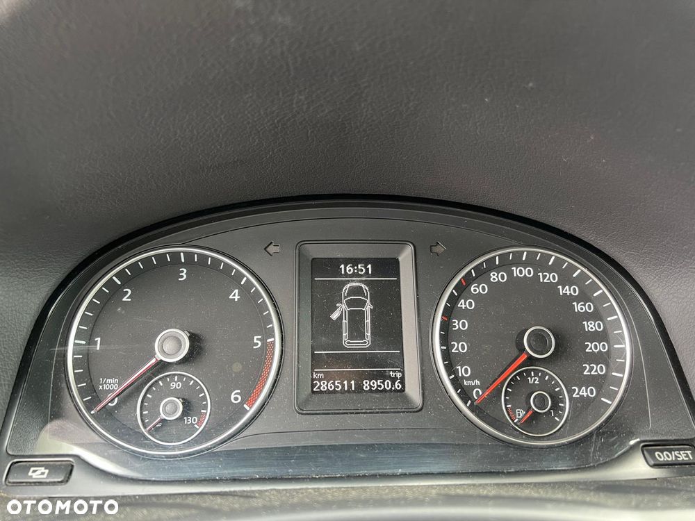 Volkswagen Touran 1.6 TDI DPF Comfortline - 2