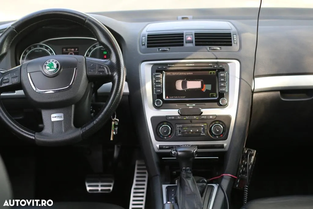 Skoda Octavia 2.0 TDI CR DPF DSG RS - 9