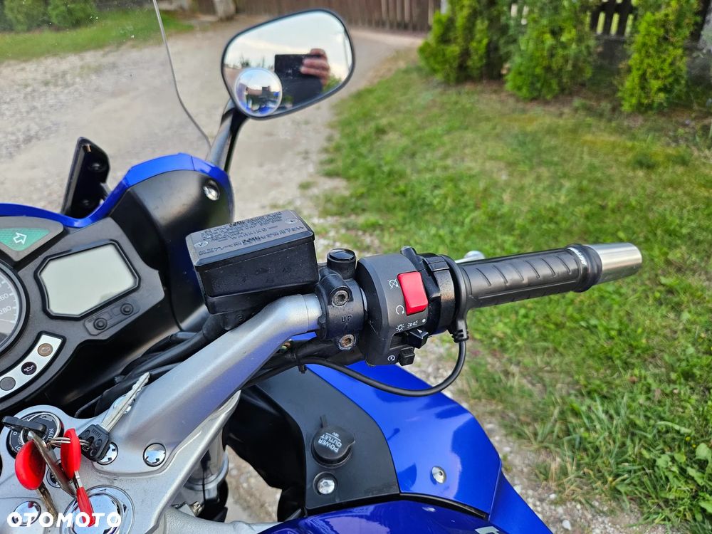Yamaha FJR - 26