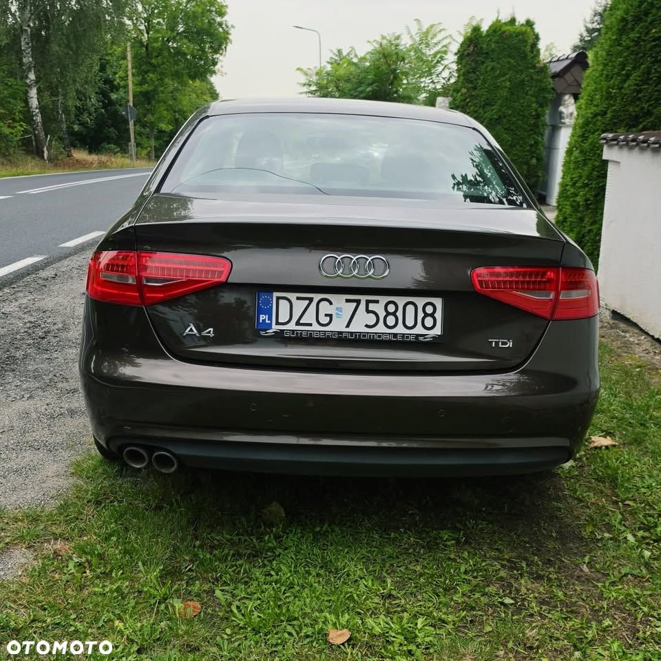 Audi A4 Limousine 2.0 TDI - 5