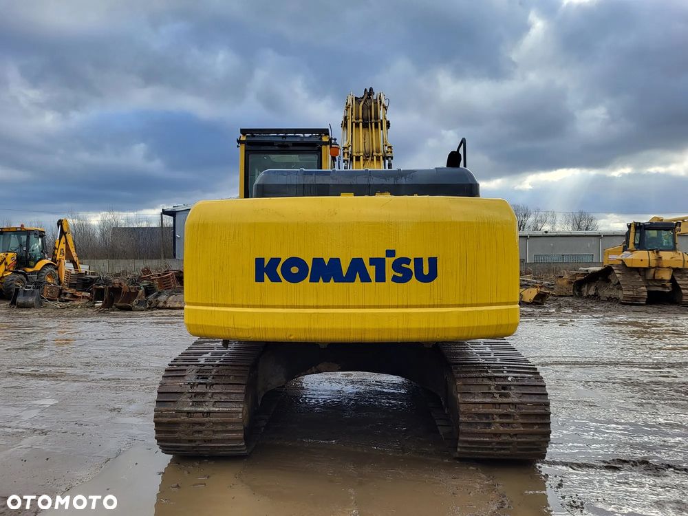 Komatsu 210-LC8 - 6