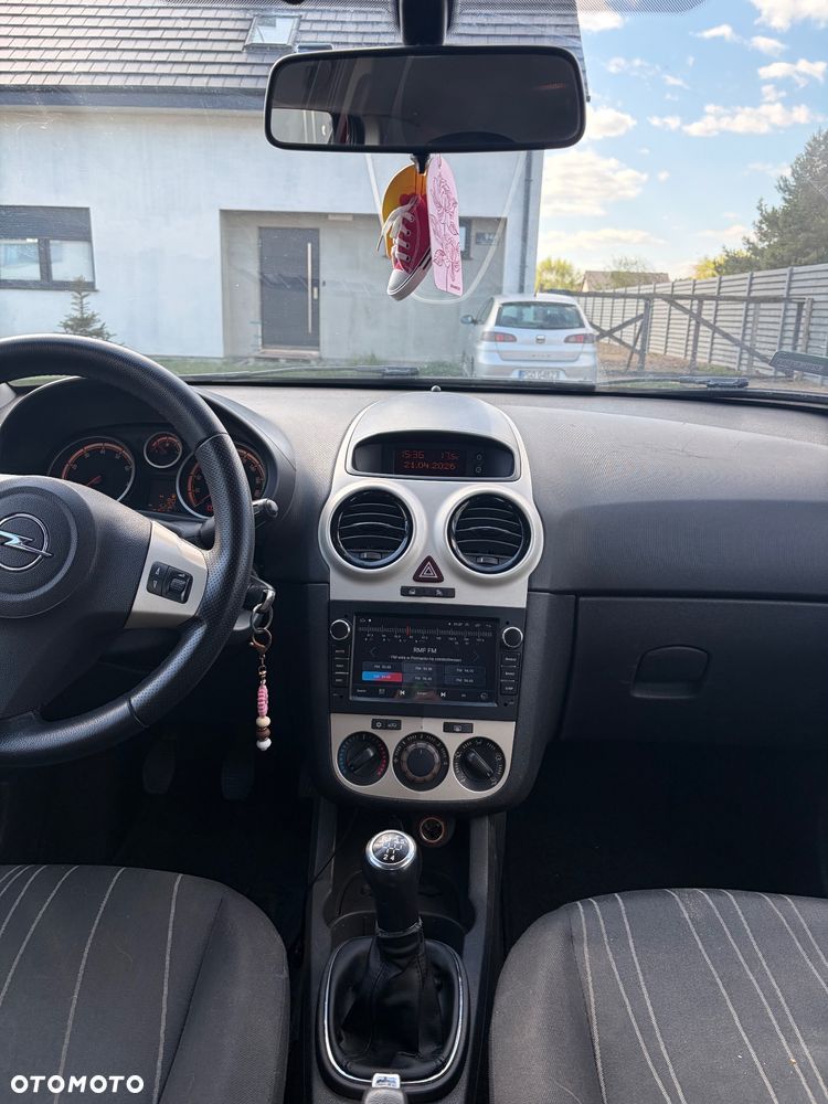Opel Corsa 1.4 16V - 4