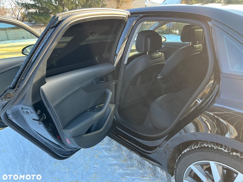 Audi A4 Limousine 40 TFSI quattro S tronic - 11