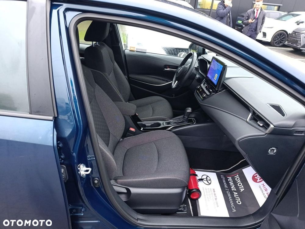 Toyota Corolla 1.8 Hybrid Comfort - 23