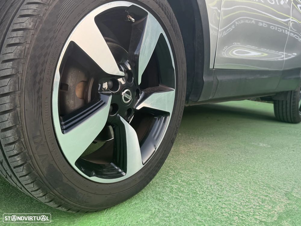 Nissan Qashqai 1.5 dCi N-Connecta - 6