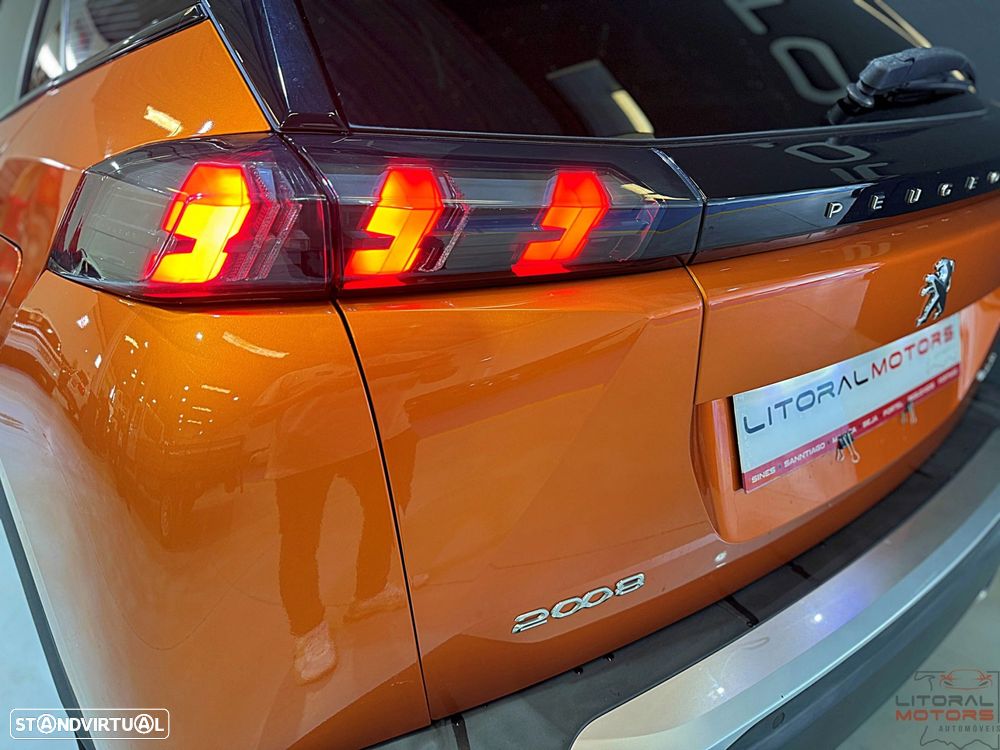 Peugeot 2008 1.2 PureTech GT Line - 9