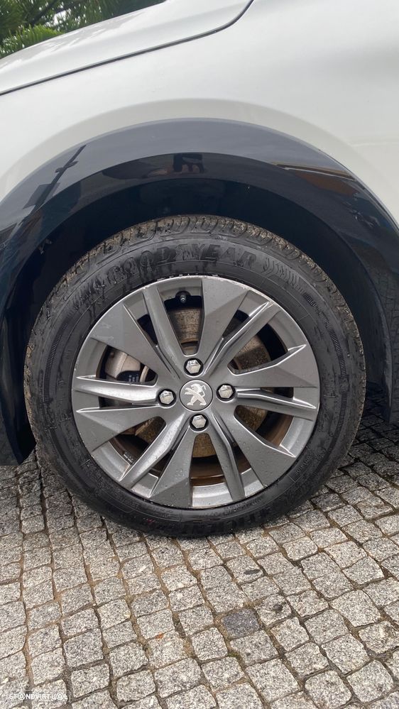 Peugeot e-208 50 kWh Allure Pack - 19