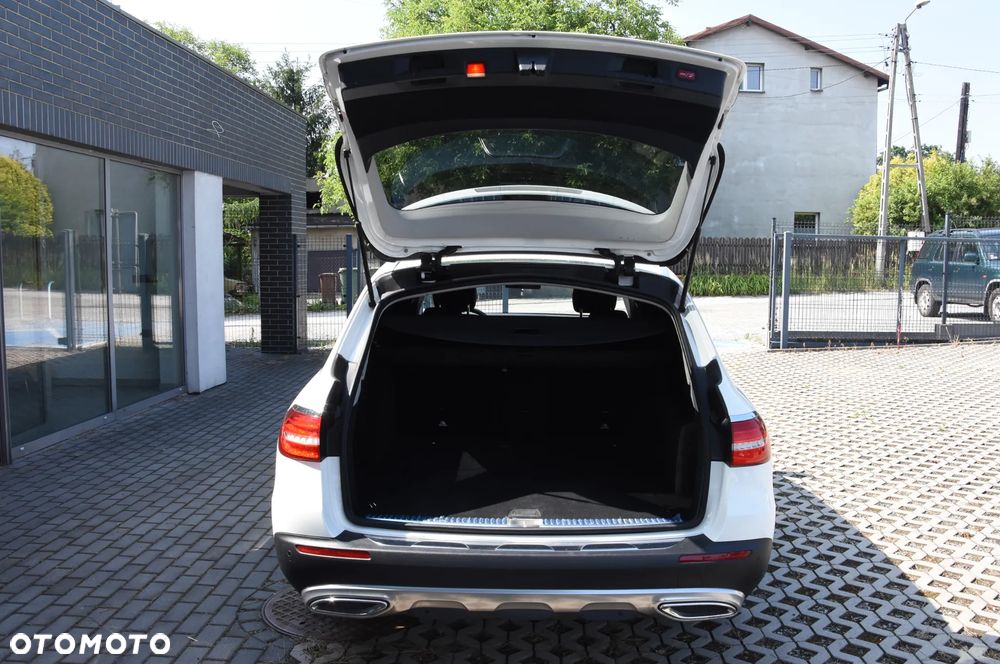 Mercedes-Benz Klasa E 220 d 4Matic All-Terrain 9G-TRONIC Avantgarde - 8