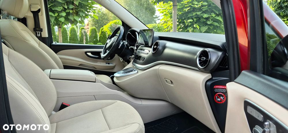 Mercedes-Benz Klasa V 300 d 4-Matic Exclusive 9G-Tronic (d³ugi) - 31