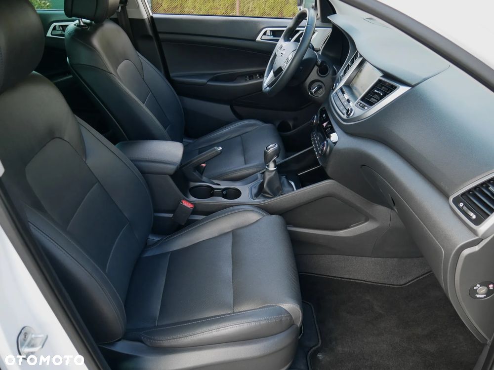 Hyundai Tucson 1.6 GDi 2WD Select - 20