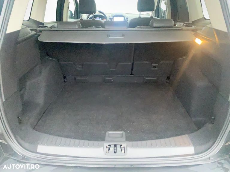 Ford Kuga 2.0 TDCi 4WD Powershift Titanium - 12