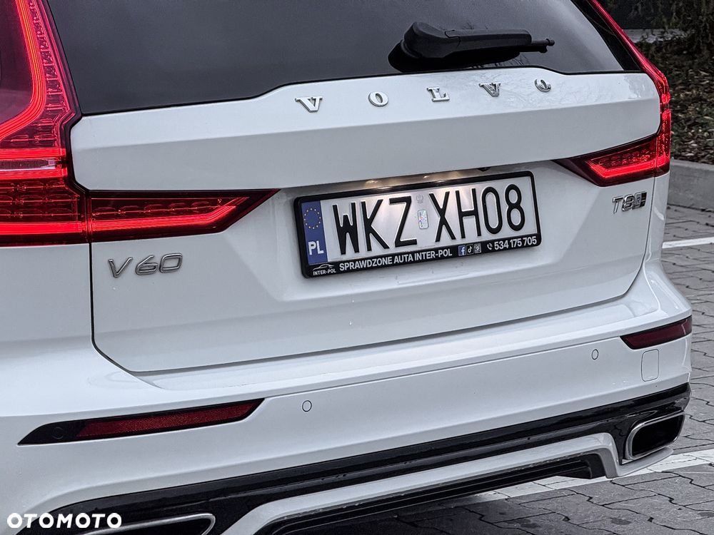 Volvo V60 T8 AWD Recharge Geartronic RDesign - 17