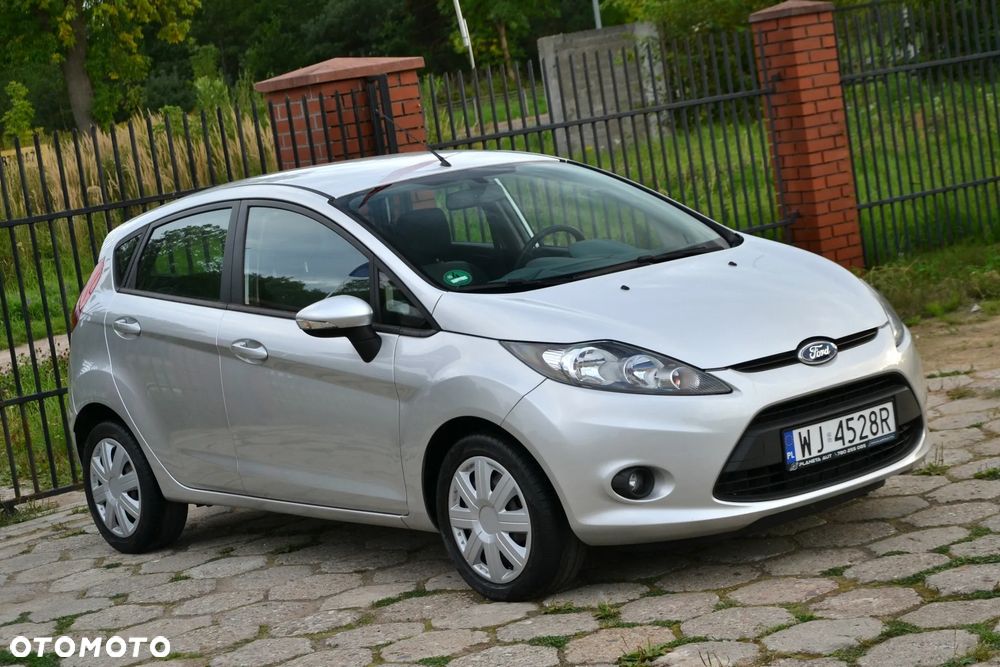 Ford Fiesta 1.25 Trend EU5 - 10