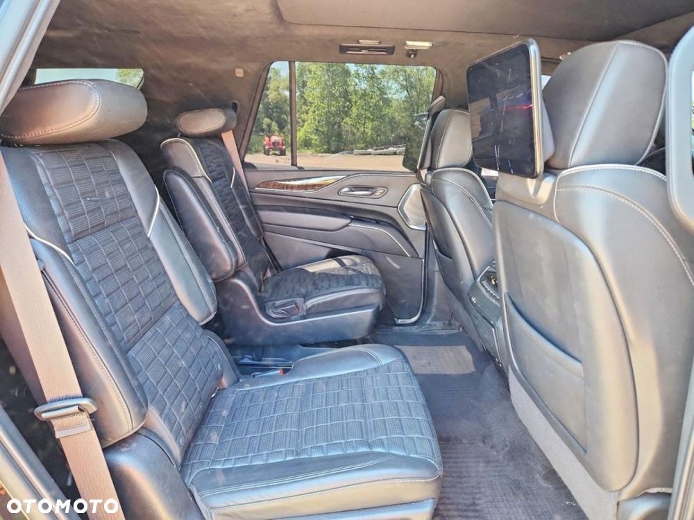 Cadillac Escalade - 10