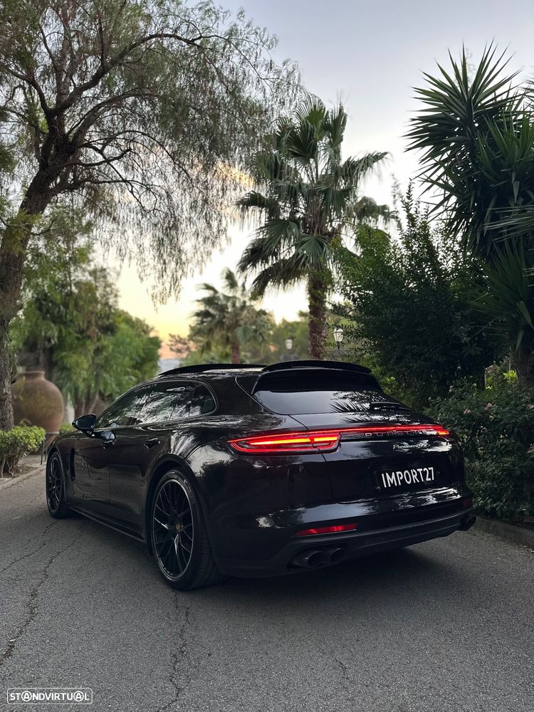 Porsche Panamera Sport Turismo 4 E-Hybrid - 10