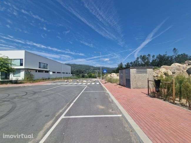 Fantástico terreno no parque industrial de Geme! - Grande imagem: 4/10