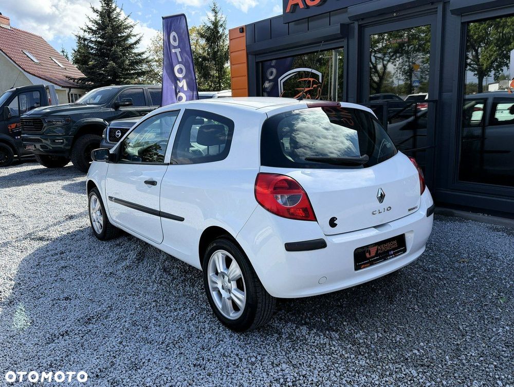 Renault Clio 1.5 dCi Tech Run - 4