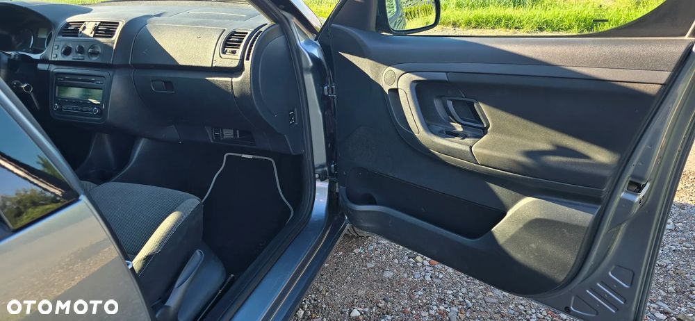 Skoda Roomster 1.2 TSI Scout - 27