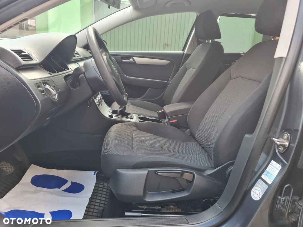 Volkswagen Passat 2.0 TDI Comfortline Optimum - 21