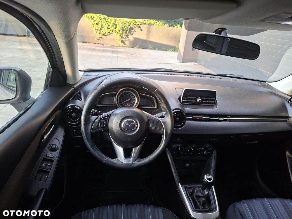 Mazda 2 - 7
