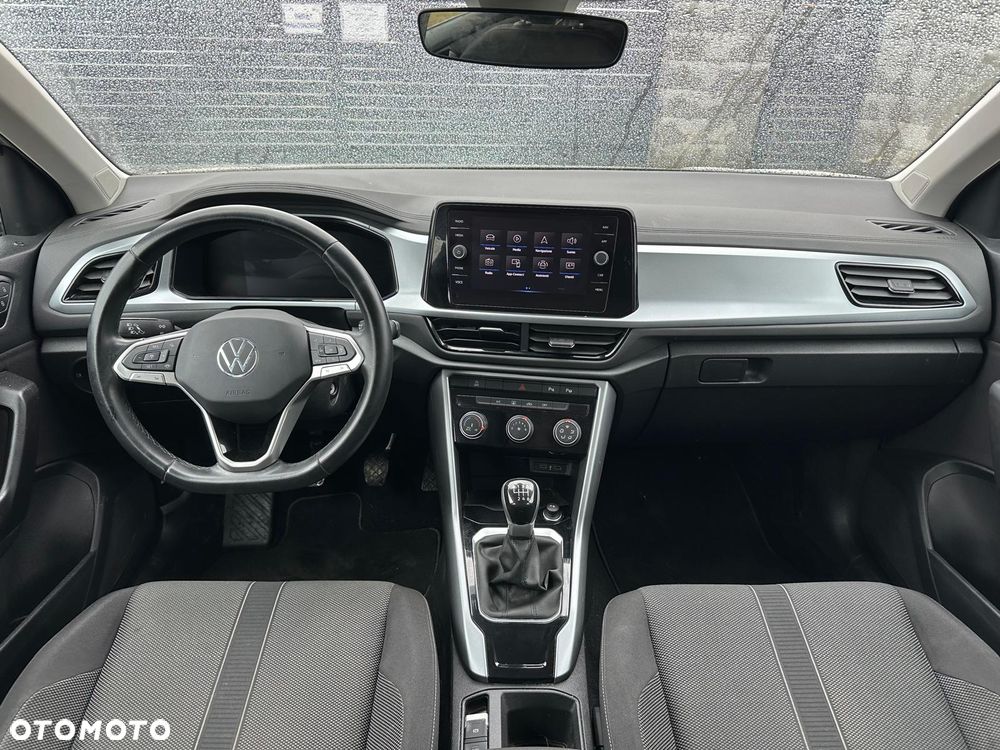 Volkswagen T-Roc - 8