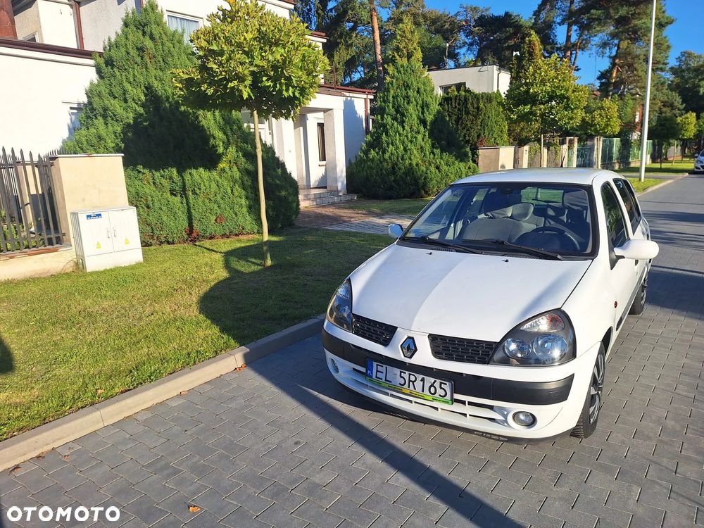 Renault Clio 1.4 16V Privilege - 4
