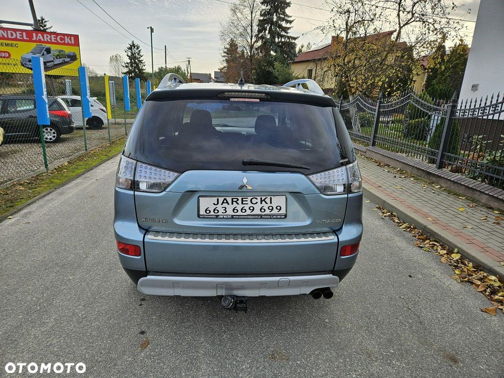 Mitsubishi Outlander - 5
