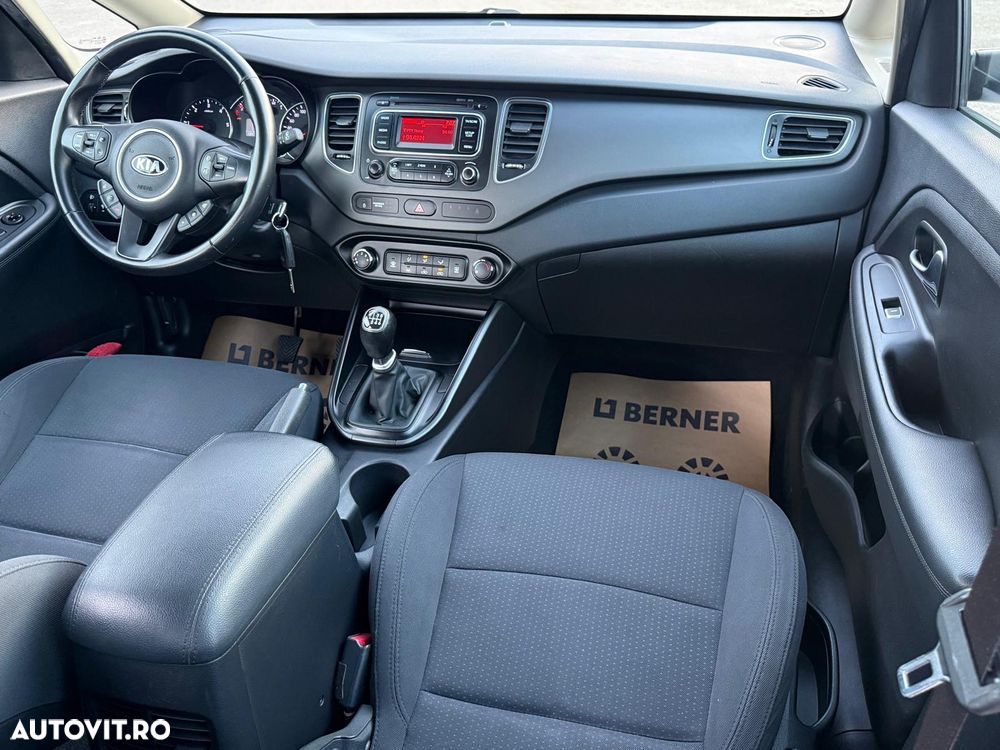 Kia Carens 1.7 CRDi Vision - 17