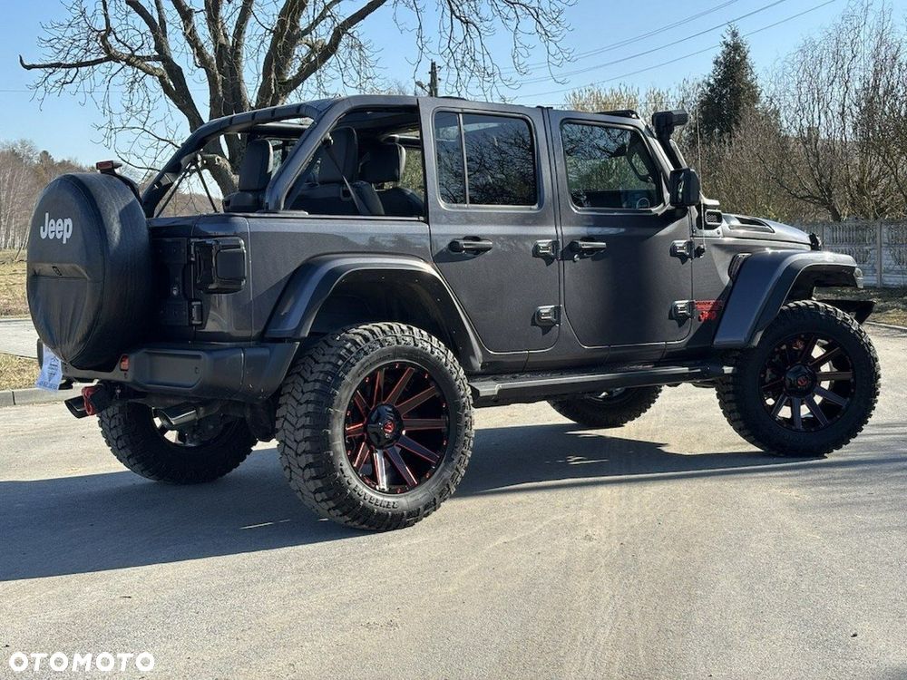 Jeep Wrangler - 9
