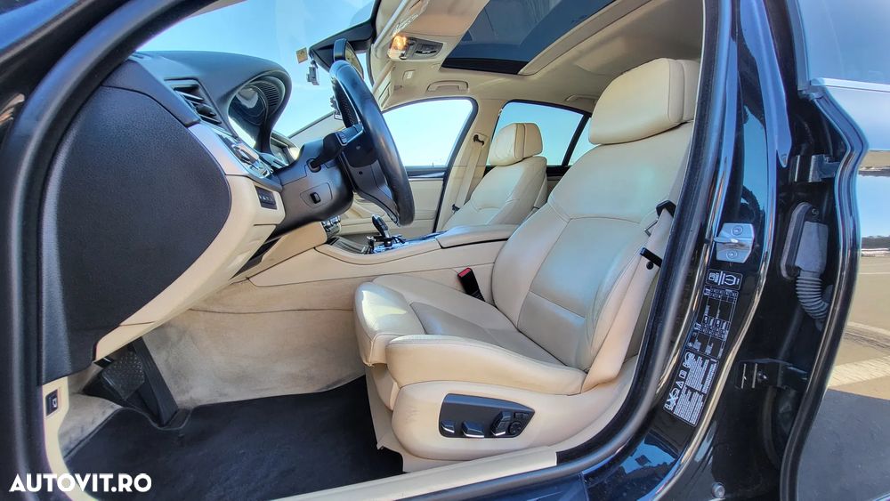 BMW Seria 5 520d xDrive Aut. - 12