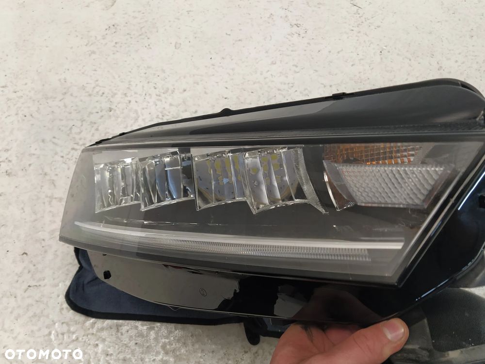 SKODA OCTAVIA IV 4 LAMPA REFLEKTOR PRAWA PRZÓD PRZEDNIA FULL LED / CRYSTAL LIGHTING ORYGINAŁ - 6