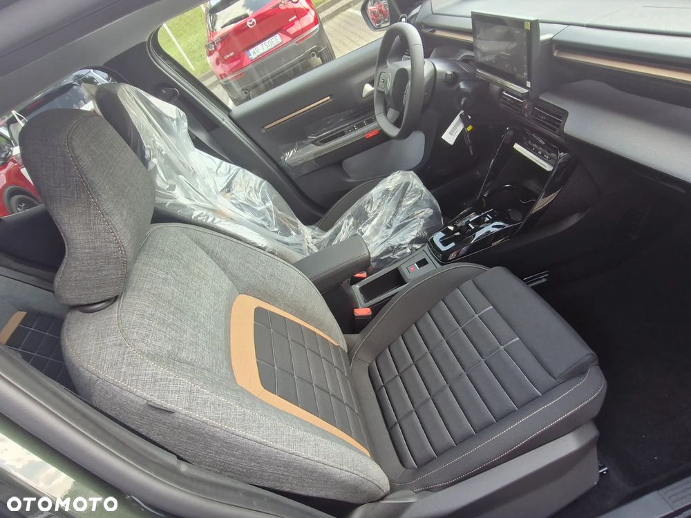 Citroën C3 Aircross 1.2 mHEV Plus S&S eDCT6 - 7