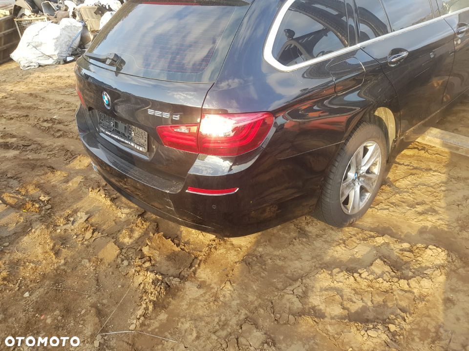 Karoseria goła uszkodzona dokumenty niemieckie Bmw 5 F11 - 2