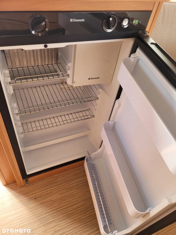 Weinsberg CARATWO 390, DMC 1200, 2022r. przedsionek - 12