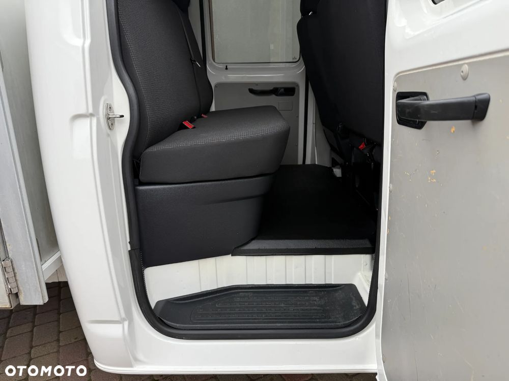 Volkswagen Transporter T6 Doka Brygadówka - 23