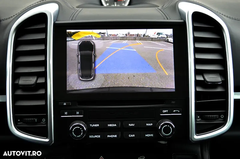Porsche Cayenne 3.0 L - 14