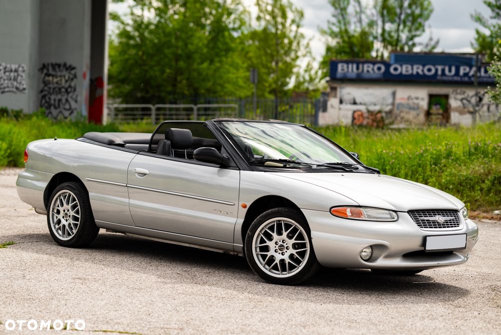 Chrysler Stratus - 6