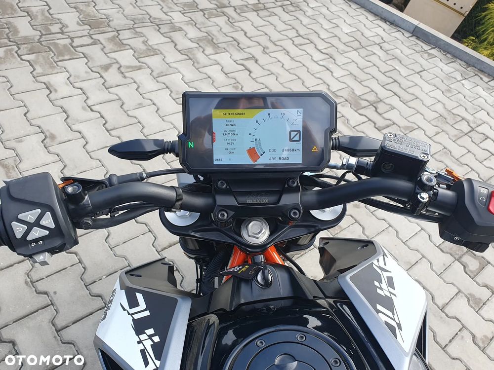KTM Duke - 5