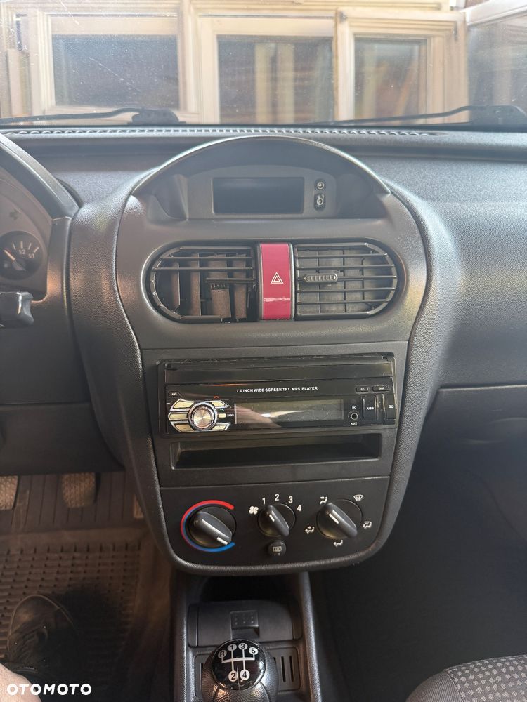 Opel Corsa - 11