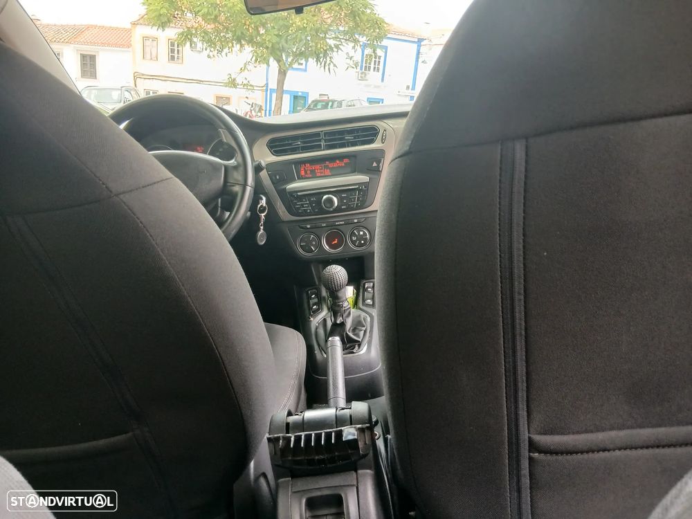 Peugeot 1007 - 15